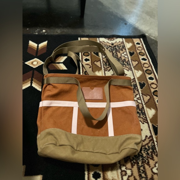 Madewell Convertible Tote! - Picture 1 of 2